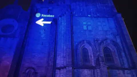 Catedral de Tui ilumínase en Acende o Camiño.