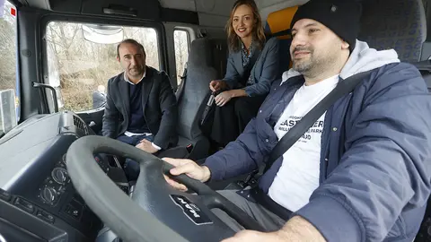 La conselleira de Política Social e Xuventude visitó hoy una autoescuela en Ferrol.