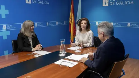 La vicepresidenta segunda y conselleira de Medio Ambiente, Territorio y Vivienda se reunió hoy con la nueva presidenta del órgano colegial, Teresa Suárez.