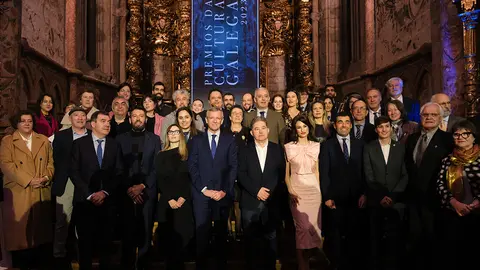 O presidente da Xunta participou na cerimonia de entrega dos Premios da Cultura Galega 2023 que se celebrou no convento de Santa Clara, en Pontevedra.