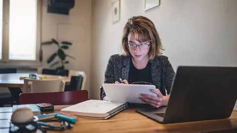 La Xunta subvenciona inversiones relacionadas con la adquisición de equipación informática, mobiliario, en eficiencia energética, entre otros.