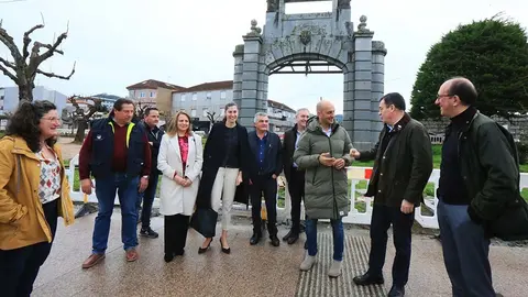 Presentouse a axenda nun acto no que participou o conselleiro de Cultura, Educación, FP e Universidades, Román Rodríguez, o alcalde do Porriño, Alejandro Lorenzo, e o director xeral de Cultura, Anxo Lorenzo.