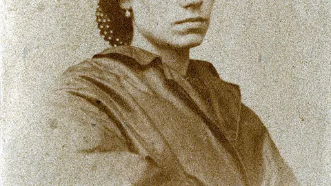 Rosalía Castro_de_Murguía por María Cardarelly.