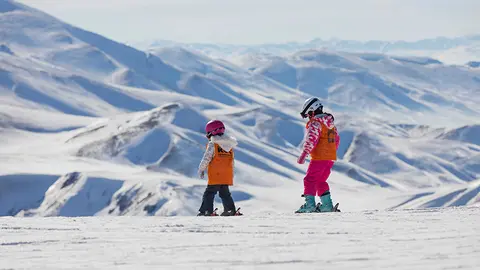 As regiões do interior, norte e leste do país oferecem escapadas atraentes durante os meses de inverno.