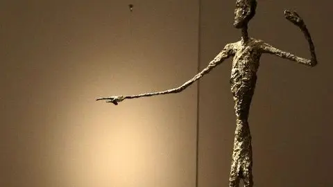 L' homme au doigt 
Obra de 1947 hecha por Alberto Giacometti que se vendió en Christie's New York por 165,2 millones $ en el año 2015.
