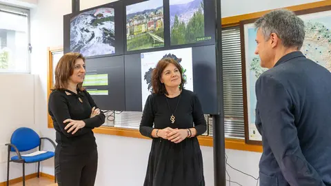 A vicepresidenta segunda e conselleira de Medio Ambiente, Territorio e Vivenda en funcións visitou as instalacións de MeteoGalicia.