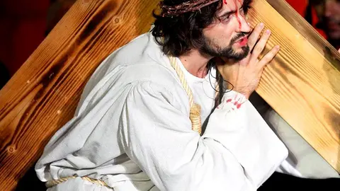 É uma produção da Associação Cultural ” Os Canários de Bravães”,