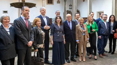 Lorenzana en un encuentro con miembros del Foro Económico de Galicia.