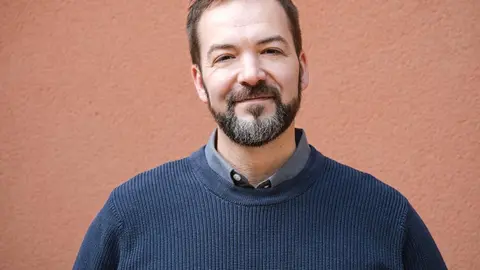 A primeira das sesións, ‘Que nos di a investigación sobre o uso da tecnoloxía na aula?’, desenvólvese o vindeiro xoves 4 da man de Héctor Ruiz Martín.