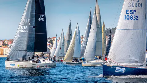 Salida de una etapa anterior. © CLARA GIRALDO/DESMARQUE.