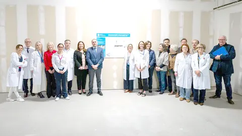 O conselleiro de Sanidade en funcións, Julio García Comesaña, asiste ao inicio dunhas obras adxudicadas por preto de 600.000 euros.