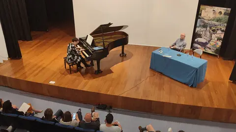 Todas as obras interpretadas están pensadas para ser desfrutadas por profesores e alumnos debido á súa capacidade para explorar diferentes sentimentos.