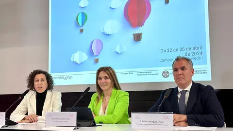 Rafa Dominguez na presentación da Semana da Creatividade.