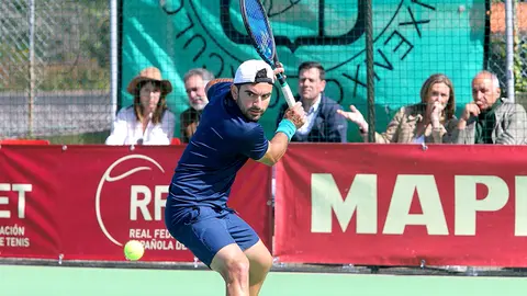 Porras ganó por dos sets 2-6 y 1-6, en 75 minutos.