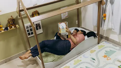 Escuchar la voz de la madre puede activar una amplia gama de sistemas cerebrales asociados con la emoción y la recompensa en los niños.