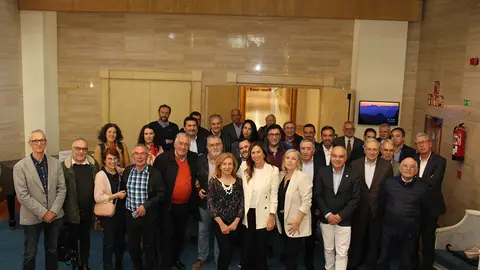 Xornalistas que asistiron ao almorzo coa ex secretaria de Medios de Comunicación da Xunta de Galicia, Silvia Valdés, o pasado luns 13 de maio.