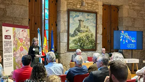 La alcaldesa, Nava Castro, durante la presentación.