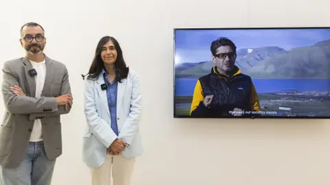 Dora García, ganadora del Premio Nacional de Artes Plásticas 2021, y el 
macro ecólogo David Nogués-Bravo, del Globe Institute de Copenhague.