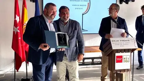 •	Los premiados fueron escogidos entre 118 vinos de 22 bodegas en un evento al que asistieron un centenar de expertos del sector vinícola de Madrid.