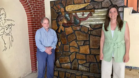 O mural pintado polo inesquecible  Avelino Cachafeiro, pintado no antigo bar Changui, reubicarase  no Auditorio de Forcarei.