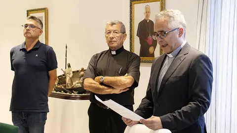 Antonio Valín durante el juramento de fidelidad y profesion de fe.