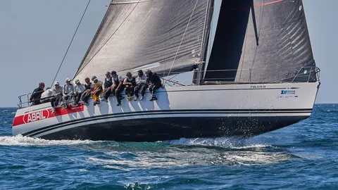 El Aceites Abril se pone en cabeza. LALO R VILLAR.