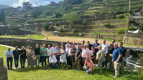 López Campos traslada a los representantes de la Ribeira Sacra su intención de conseguir la declaración de Patrimonio Mundial en el año 2026.