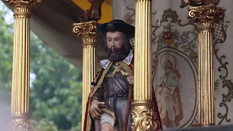 Imagen de san Roque, durante la romería en la capilla del pazo- ARCHIVO.