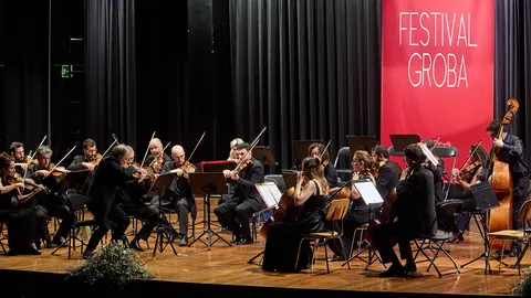 Un programa con obras de diferentes compositores y estilos.