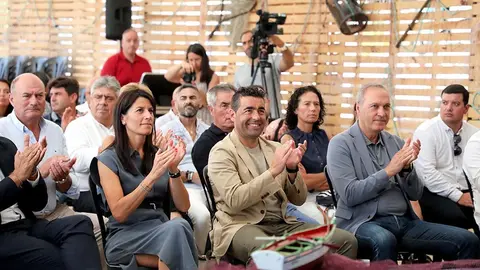 La Festa do Mar de Combarro es una experiencia única que combina tradición, gastronomía, cultura y diversión.