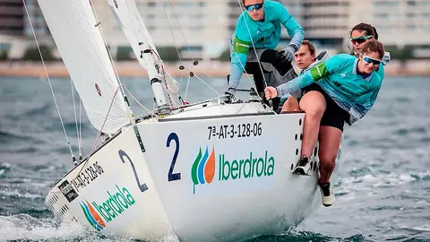 Uno de los equipos participantes en una prueba anterior de la liga. © RFEV