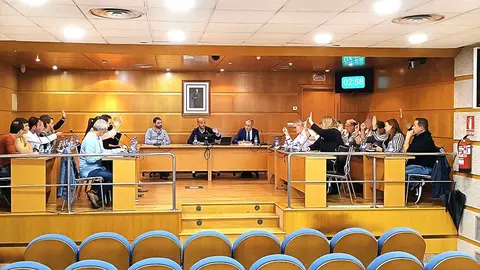 El Concello de O Porriño aprueba un presupuesto récord para 2024, priorizando servicios públicos, bienestar social e infraestructuras.