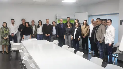 La conselleira de Economía e Industria, María Jesús Lorenzana, mantuvo un encuentro con empresarios del polígono empresarial de Ponte Caldelas