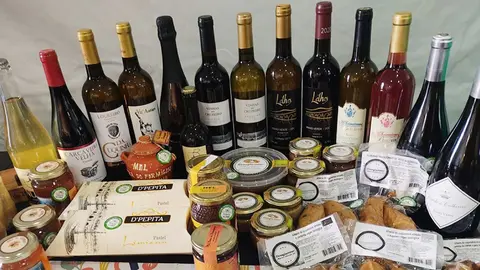Vinhos Verdes e produtos locais.