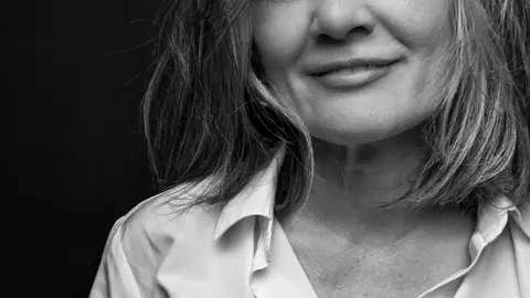 Ana Soler, una artista multifacética, presenta en Vigo su última exposición, "Nadie te ve".