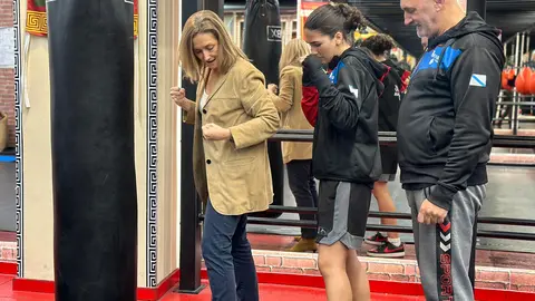 Aisha Corredoira, joven promesa del boxeo, encabeza una lista de 451 deportistas pontevedreses que recibirán ayudas de la Diputación.
