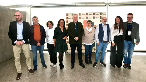 Gómez Caamaño inauguró, acompañado del director general de Familia, Infancia y Dinamización Demográfica, las VI Jornadas de personas con enfermedad renal en Galicia.