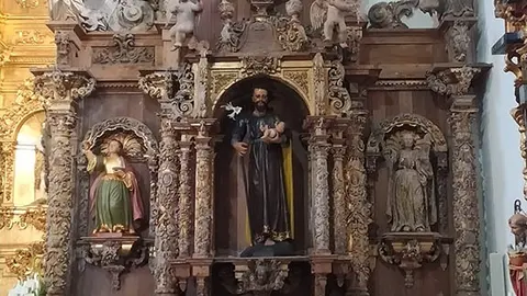 Un nuevo hito para el patrimonio gallego: el retablo barroco de San José, en la iglesia de San Xián de Laíño, inicia un proceso de restauración que recuperará su belleza original y garantizará su conservación para las futuras generaciones.