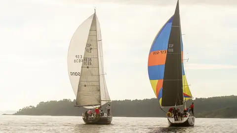 'Ozosana' y 'Younkounkoun' con poco viento en la anterior prueba. ARCHIVO.