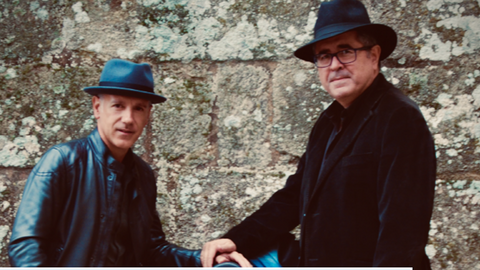 O poder do galego en escena co espectáculo ‘A lingua somos todos’. Fragmento do cartel anunciador.