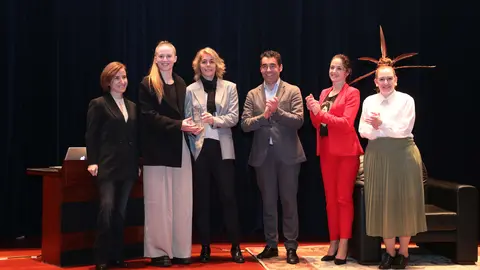 Las premiadas fueron la escritora Ledicia Costas, la empresaria Rosana Castro y el equipo de baloncesto femenino Celta Zorka.