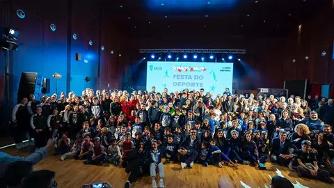 Todos los galardonados y autoridades.