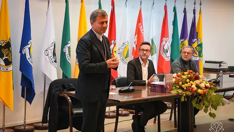 O presidente do município, Pedro Lima, expressou a sua “profunda gratidão” a um homem que caracterizou pela sua “imensa bondade, disponibilidade e entrega absoluta”.