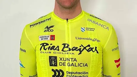 Fran Rus renueva con el Vigo-Rías Baixas para 2025.