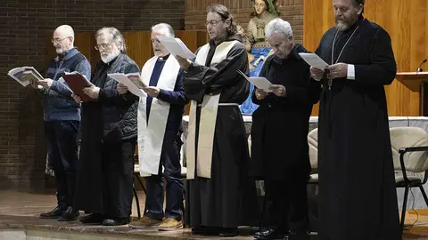 Representantes de diferentes confesiones cristianas durante el encuentro ecuménico en Vigo, 2024. ARCHIVO.