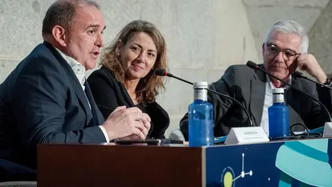 La Jornada, inaugurada por la directora general Asistencial de la Consejería de Sanidad de la Comunidad de Madrid, Almudena Quintana, junto a Cristina Nadal, directora ejecutiva de Government Affairs de MSD, y que ha contado con el cierre de Raquel Yotti, Comisionada del PERTE.
