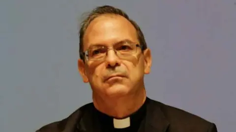 El profesor de Cristología de la facultad de Teología de la Universidad Pontificia de Comillas, P. Gabino Uribarri Bilbao, S.I.