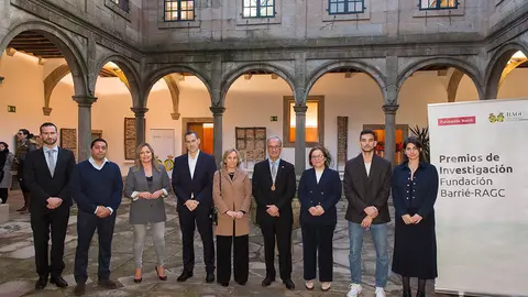 Premiados y autoridades.