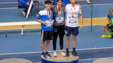 Medalla para Hugo Vázquez.