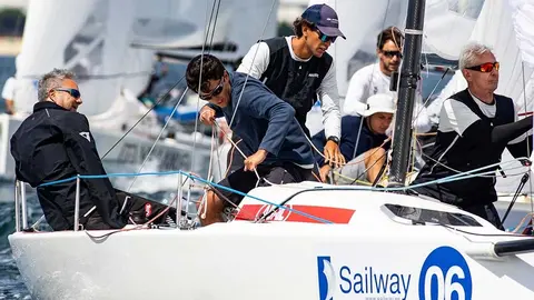 Abril Rojo con uno de los mejores cañas gallegos Jorge Pérez Canal lidera las Sailway Series. NEUZA AIRES PEREIRA.